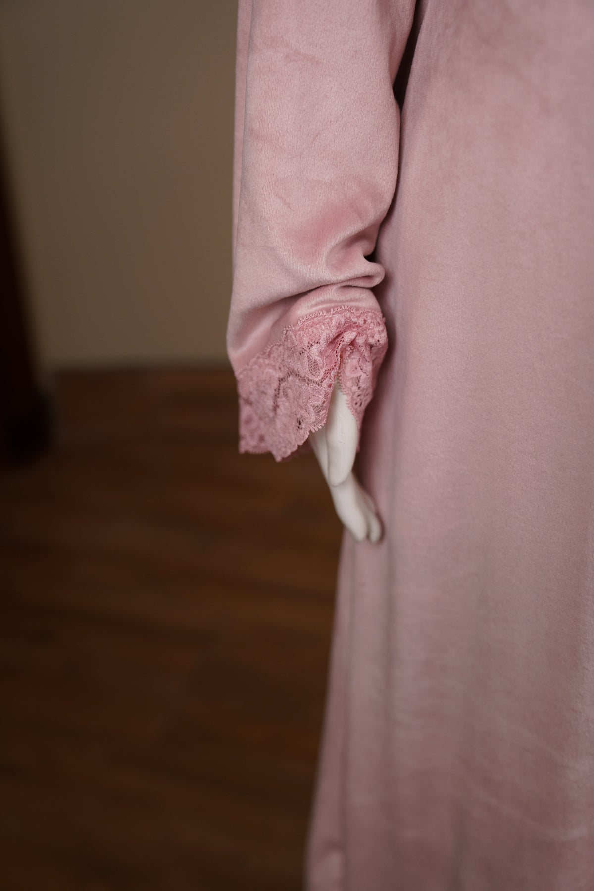 Queen Nightgown