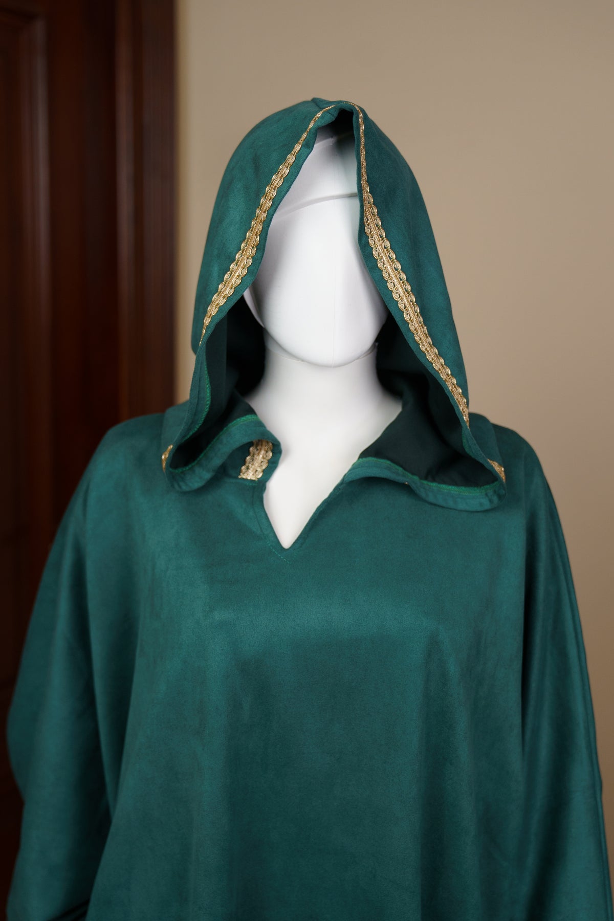 Winter Isdal Abaya